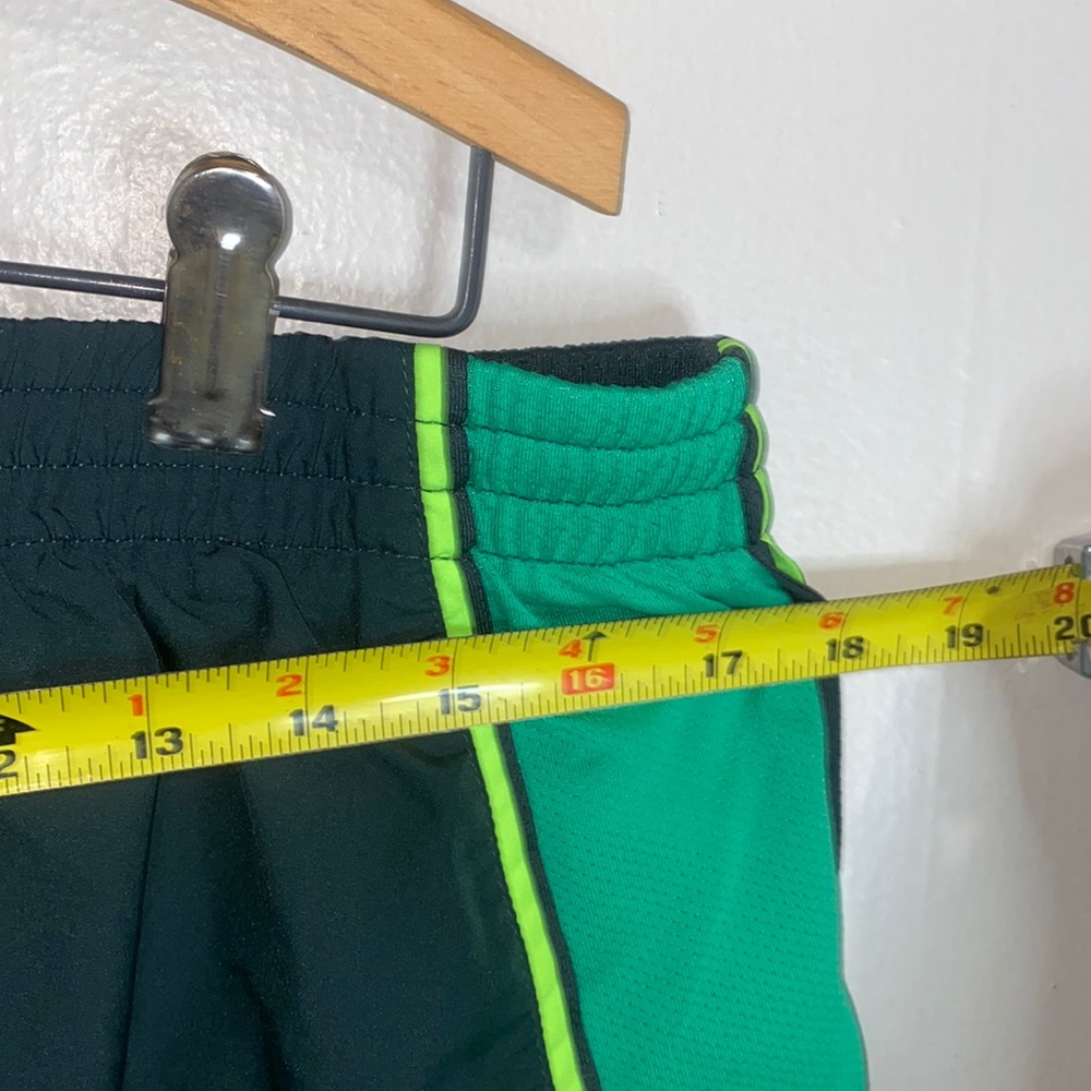 🪿Grey with blue and green detail Nike Dri-fit shorts! - Picture 4 of 10